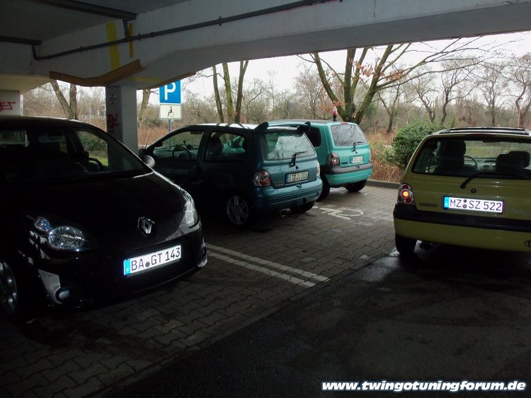 [Bild: twingo-11044111102-BDe.jpg]
