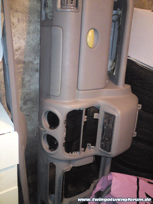 [Bild: twingo-11046203850-yC4.jpg]
